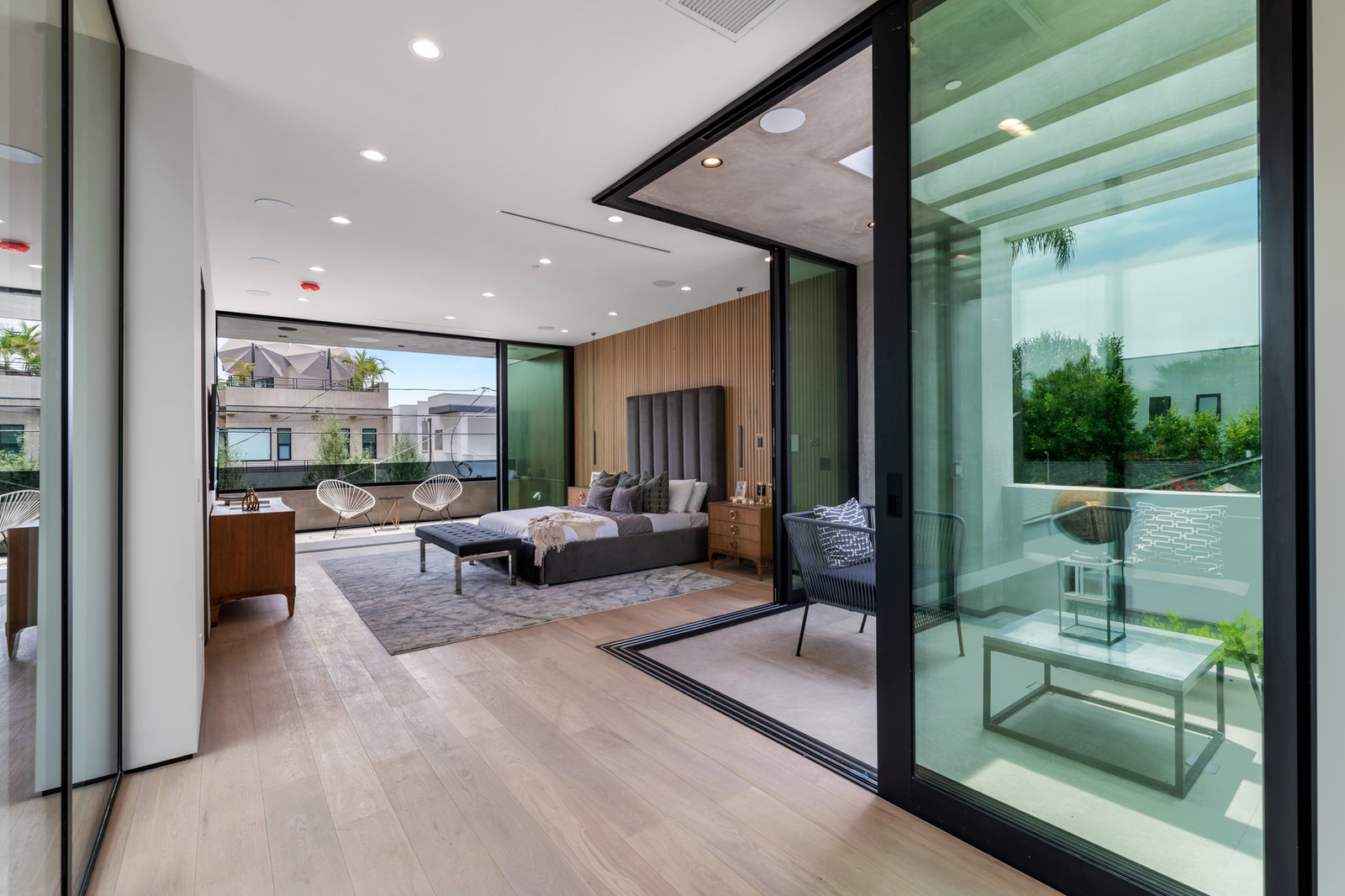 Casa De Flor — Primary suite opening to the terrace